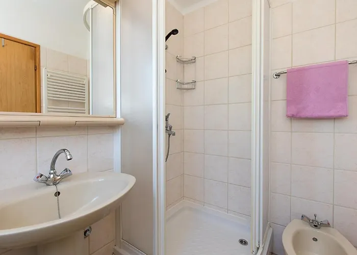 Stefano 公寓 Vrh (Krk)